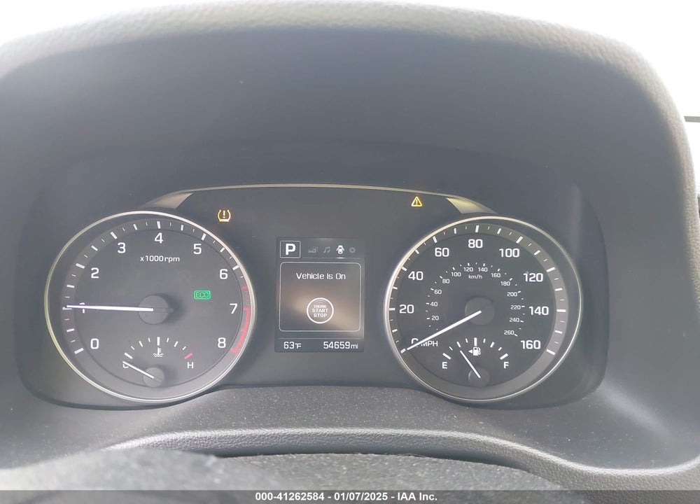 2017 HYUNDAI ELANTRA VIN: KMHD84LF9HU250368