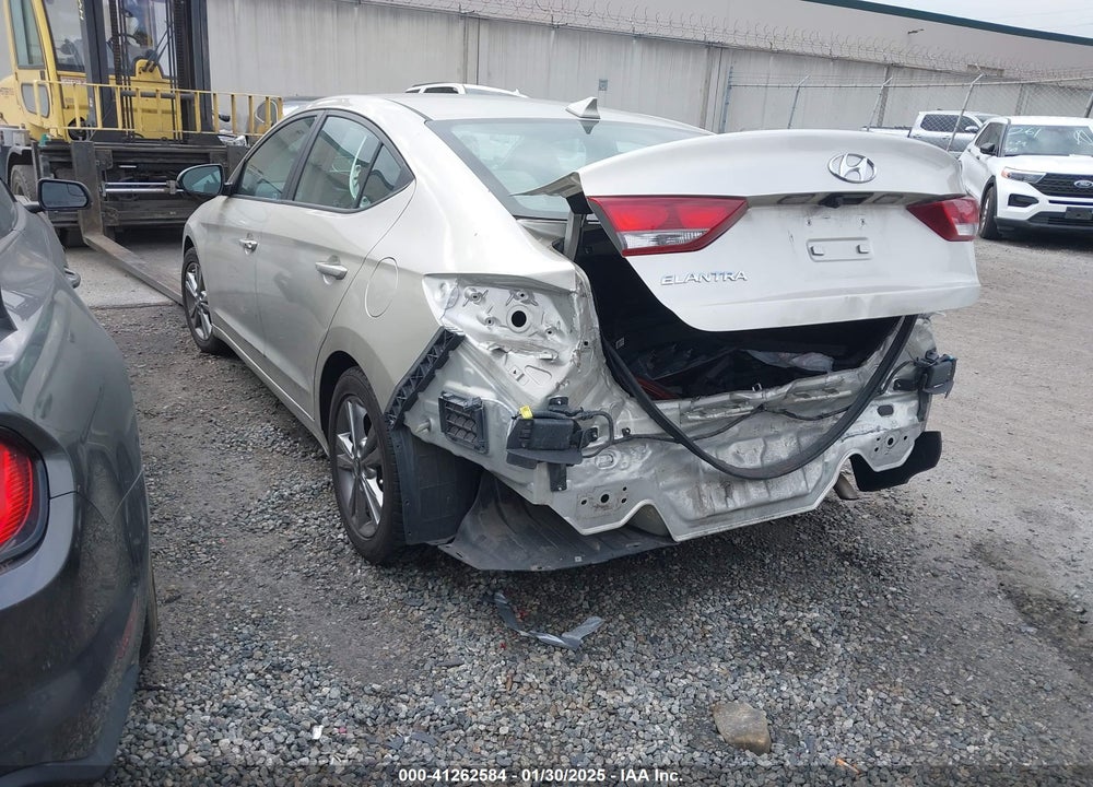 2017 HYUNDAI ELANTRA VIN: KMHD84LF9HU250368