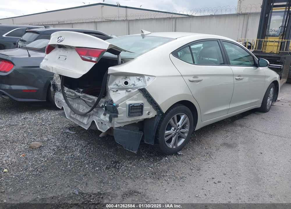 2017 HYUNDAI ELANTRA VIN: KMHD84LF9HU250368