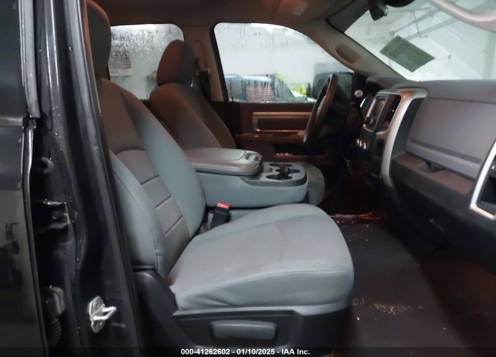 2013 RAM 1500 SLT VIN: 1C6RR7GT9DS651103