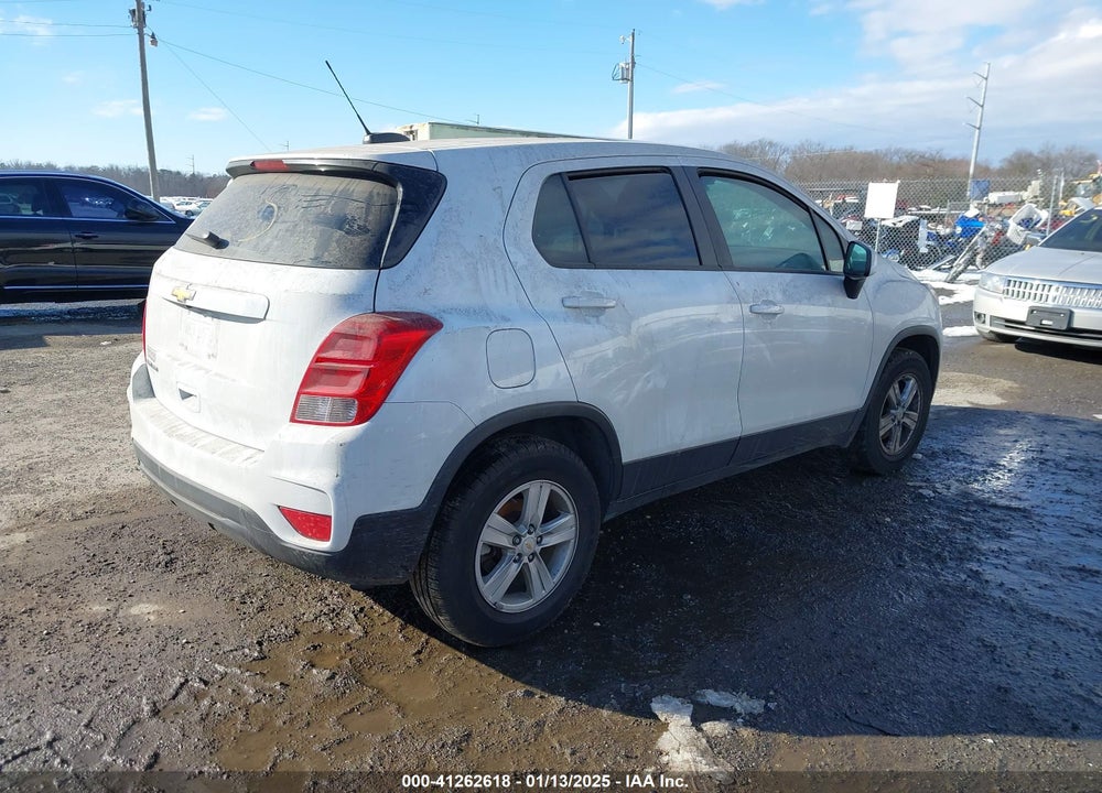 2018 CHEVROLET TRAX LS VIN: KL7CJNSB1JB537856