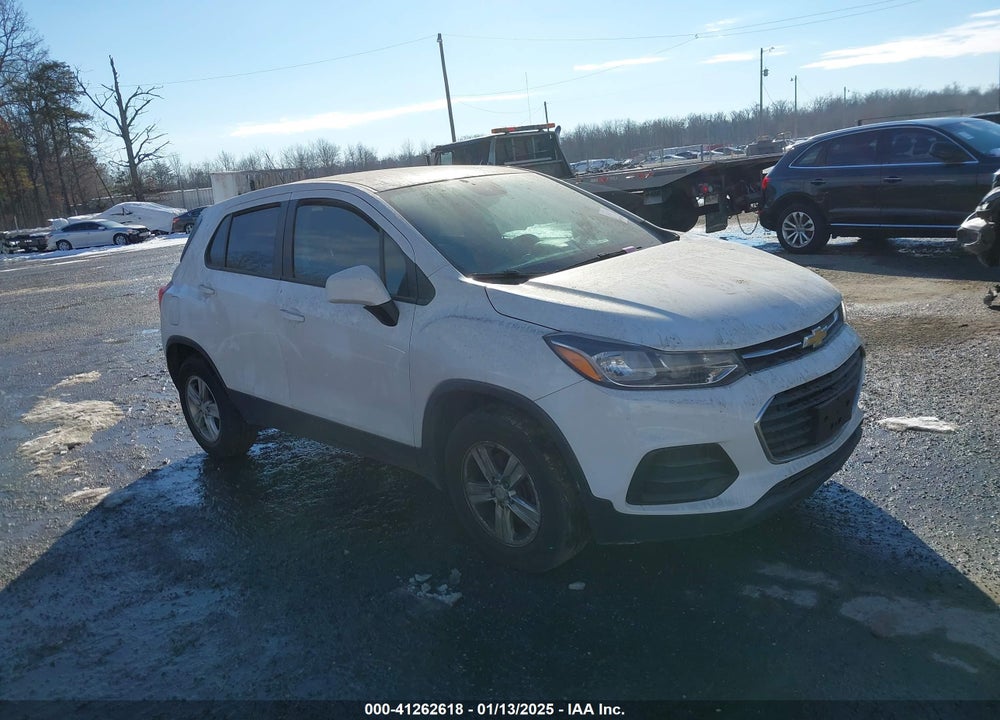2018 CHEVROLET TRAX LS VIN: KL7CJNSB1JB537856