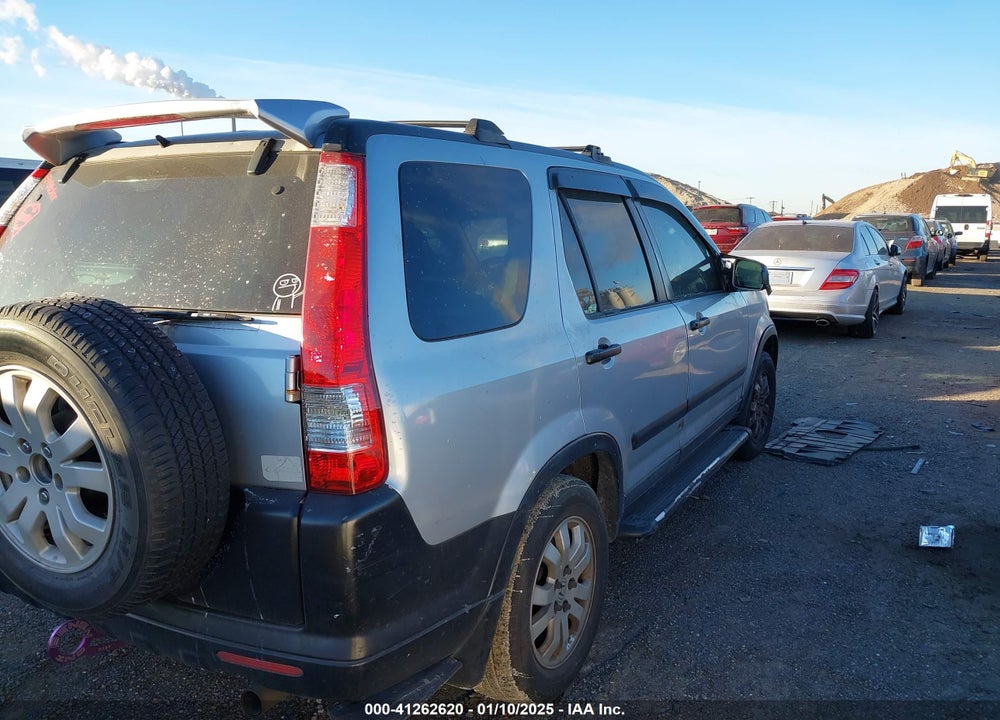 2005 HONDA CR-V EX VIN: SHSRD78825U306214