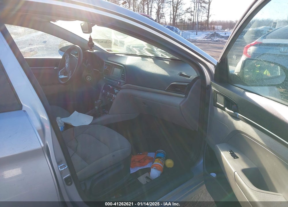 2020 HYUNDAI ELANTRA VIN: KMHD74LF3LU106231