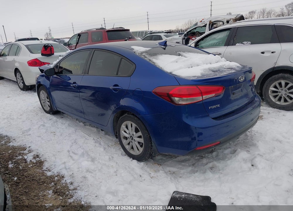 2017 KIA FORTE VIN: 3KPFL4A76HE046861