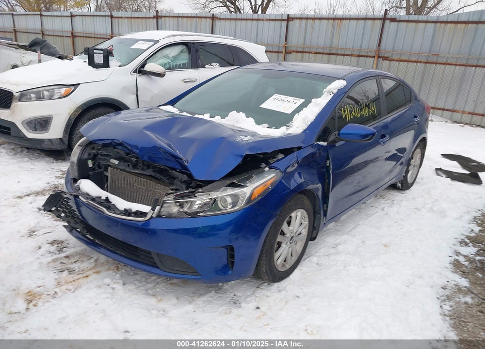 2017 KIA FORTE VIN: 3KPFL4A76HE046861
