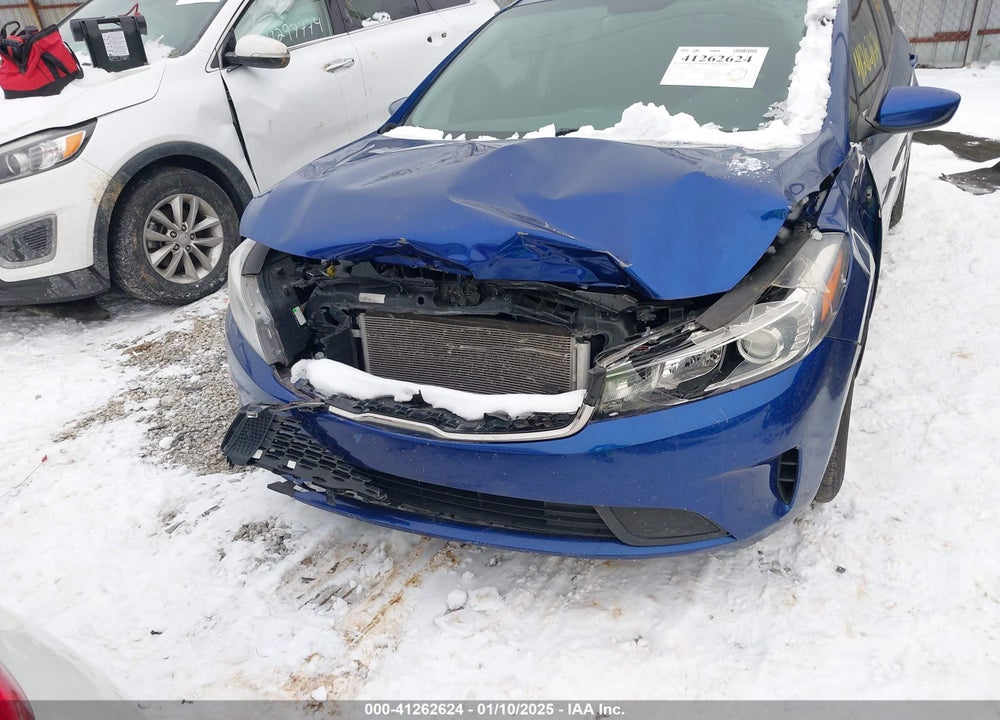 2017 KIA FORTE VIN: 3KPFL4A76HE046861