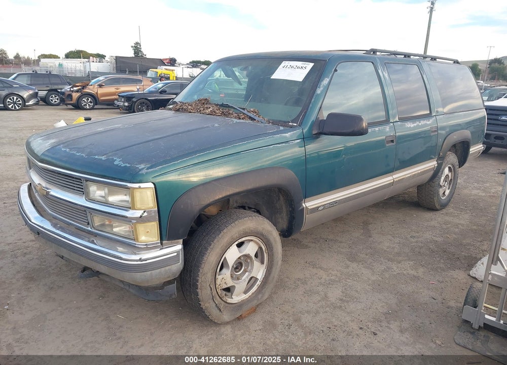 1998 CHEVROLET SUBURBAN 1500 VIN: 1GNFK16R6WJ346600