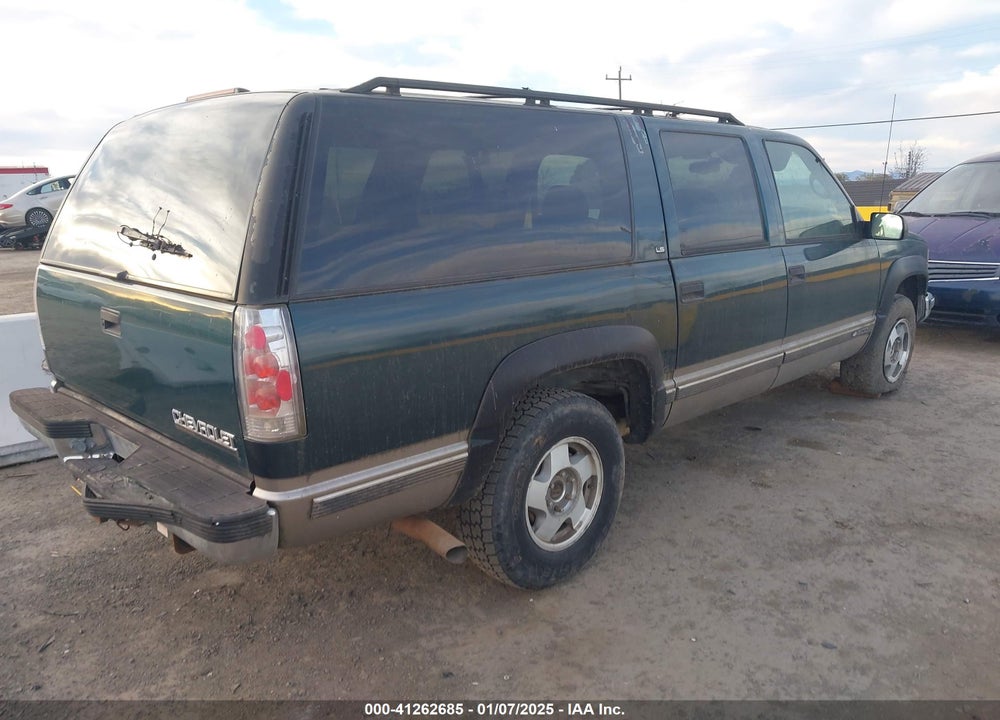 1998 CHEVROLET SUBURBAN 1500 VIN: 1GNFK16R6WJ346600