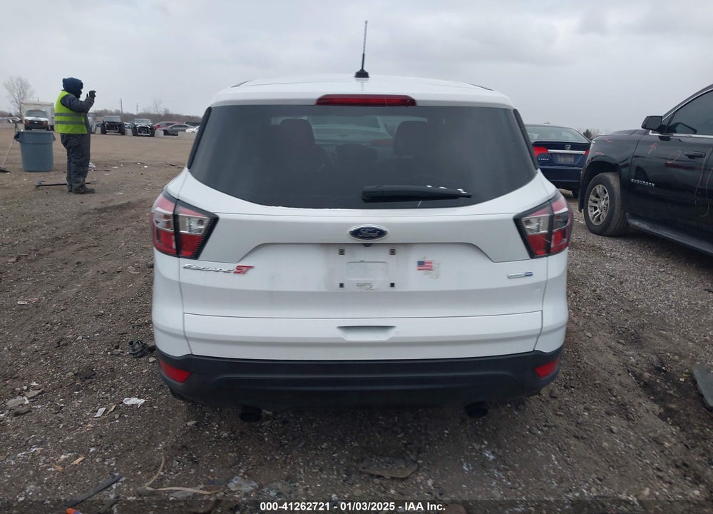 2017 FORD ESCAPE SE VIN: 1FMCU9GD0HUD09207