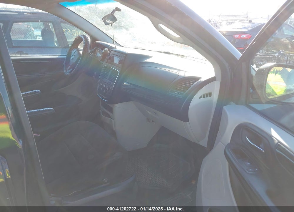 2013 DODGE GRAND CARAVAN SXT VIN: 2C4RDGCG3DR687371