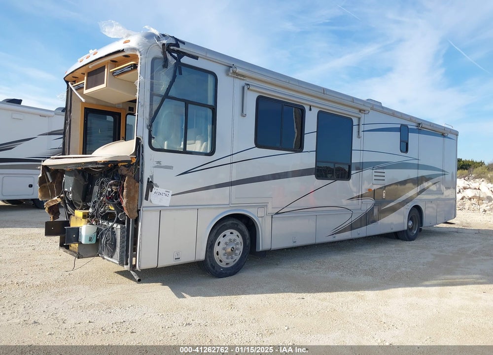 2006 FREIGHTLINER CHASSIS X LINE MOTOR HOME VIN: 4UZAB2DC55CV81270