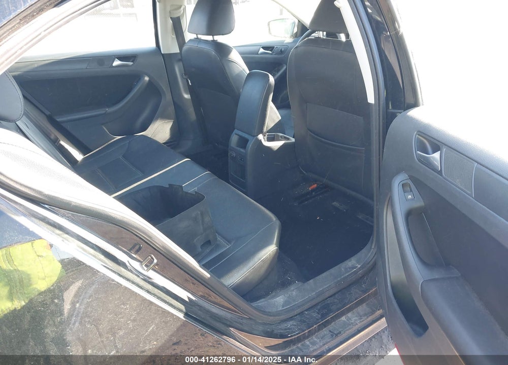 2014 VOLKSWAGEN JETTA VIN: 3VWD17AJXEM366208
