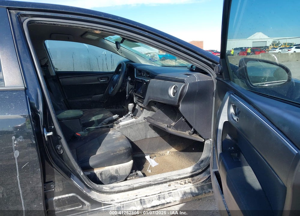 2017 TOYOTA COROLLA LE VIN: 5YFBURHEXHP692075