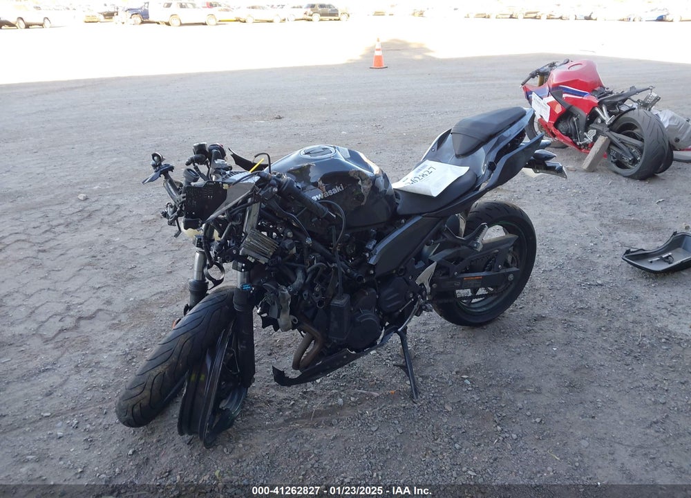 2023 KAWASAKI EX400 VIN: JKAEXKH15PDAN9104