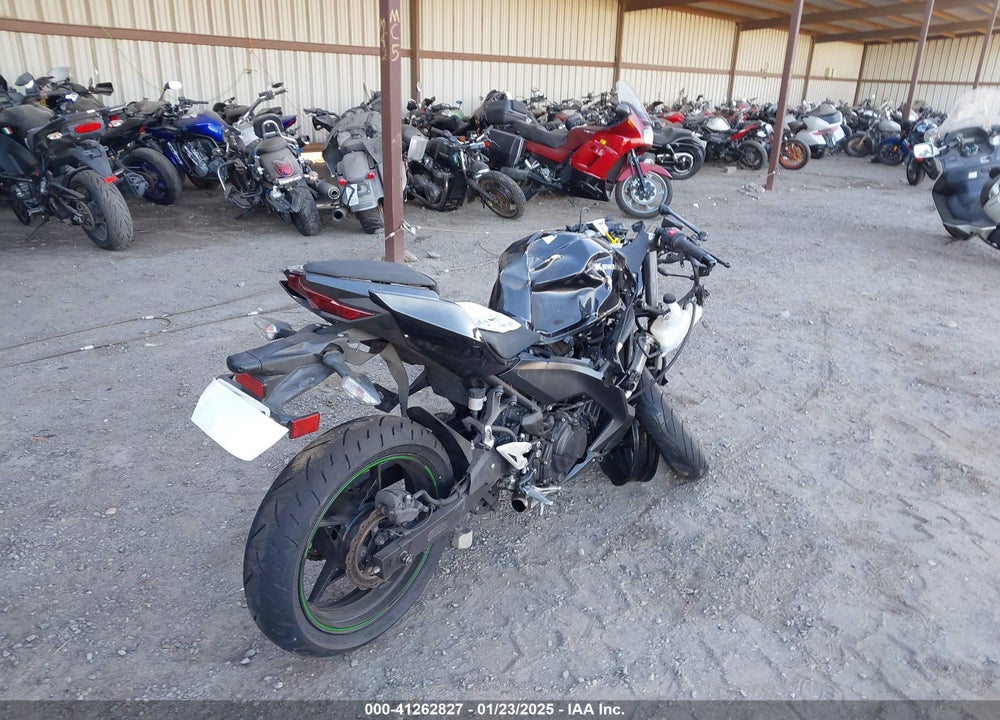 2023 KAWASAKI EX400 VIN: JKAEXKH15PDAN9104