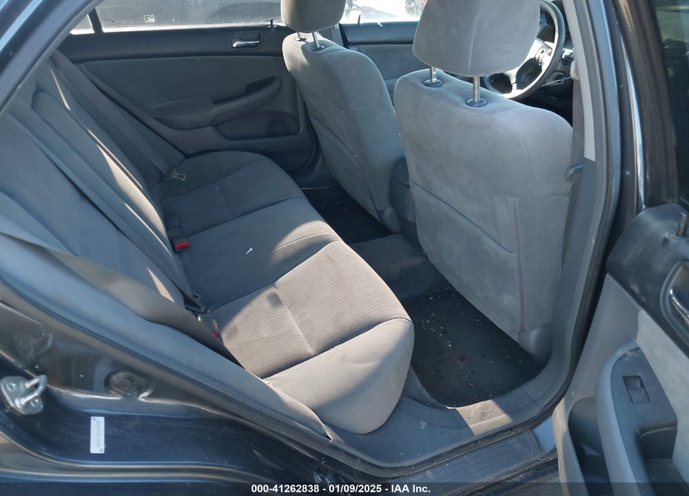 2003 HONDA ACCORD 2.4 LX VIN: 1HGCM563X3A142520