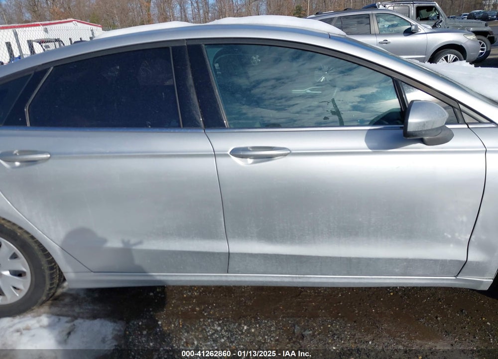 2019 FORD FUSION S VIN: 3FA6P0G7XKR163451