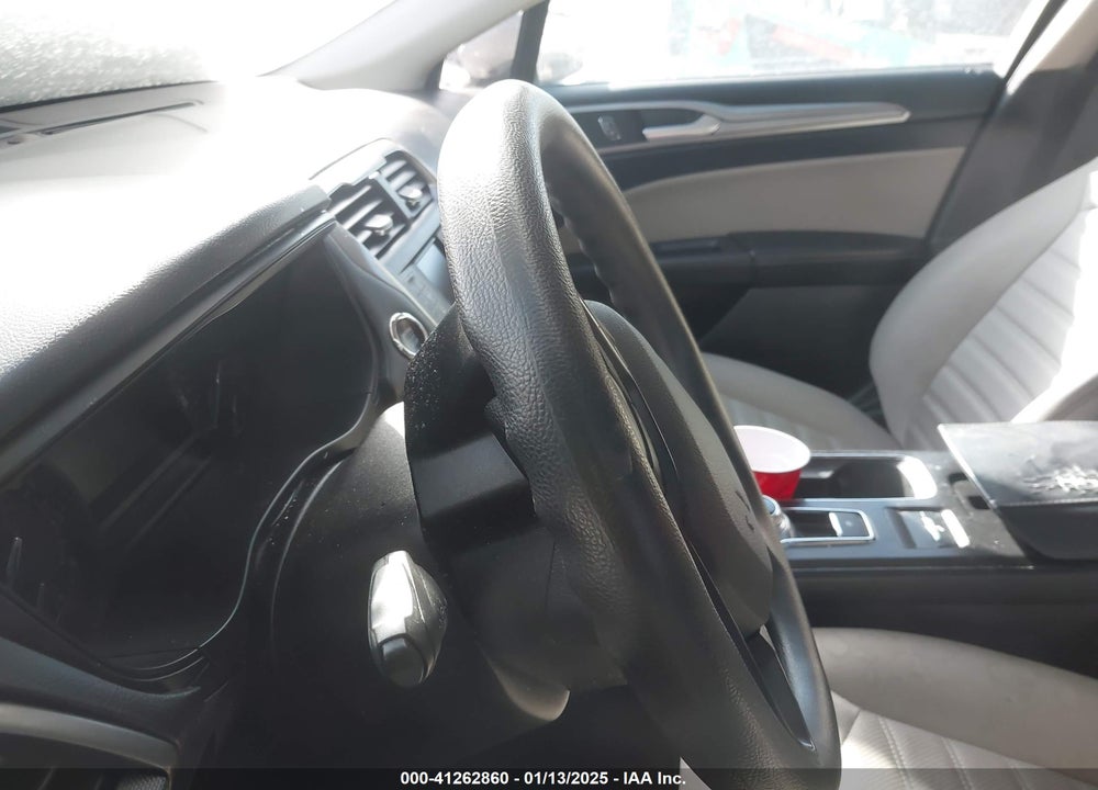 2019 FORD FUSION S VIN: 3FA6P0G7XKR163451