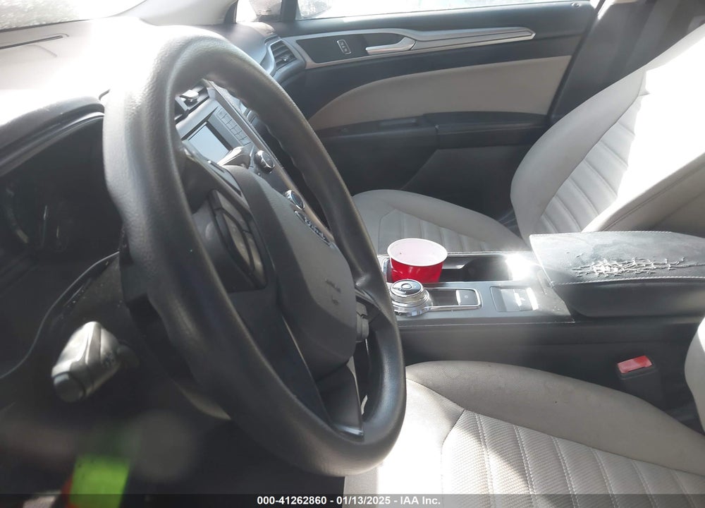 2019 FORD FUSION S VIN: 3FA6P0G7XKR163451