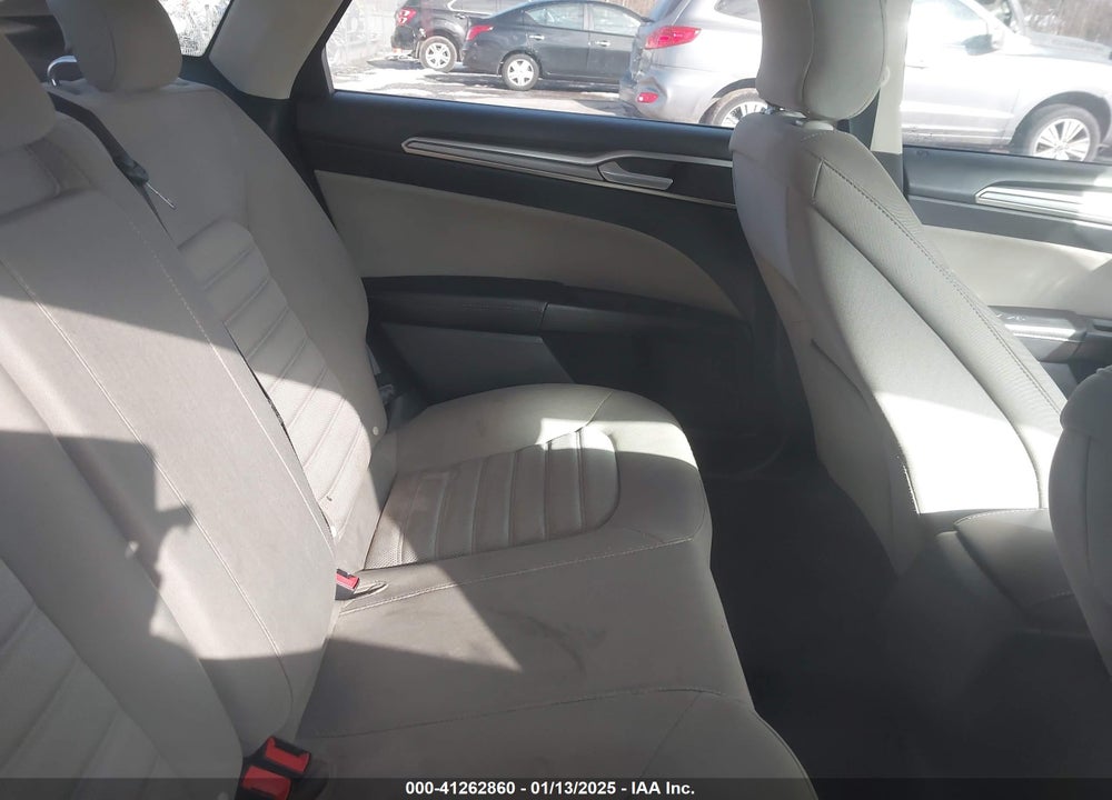 2019 FORD FUSION S VIN: 3FA6P0G7XKR163451