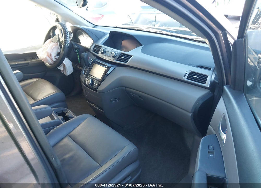 2015 HONDA ODYSSEY EX-L VIN: 5FNRL5H60FB010526
