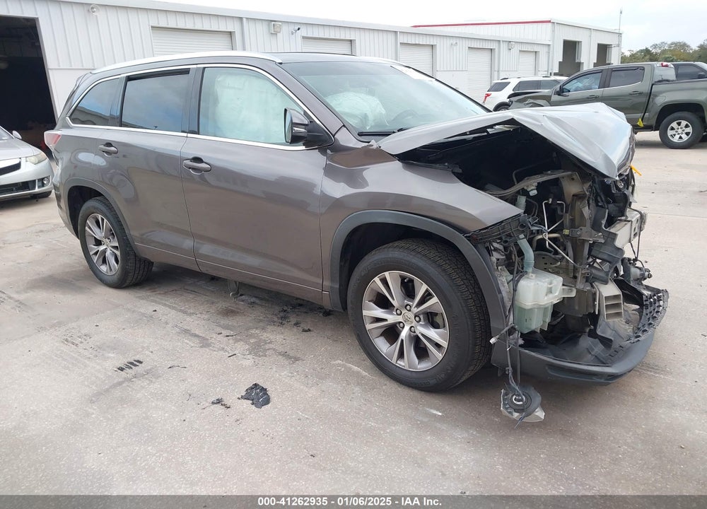 2015 TOYOTA HIGHLANDER XLE V6 VIN: 5TDKKRFH0FS061732