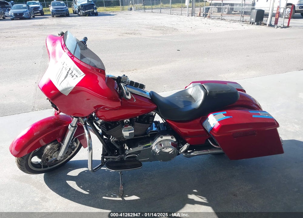 2013 HARLEY-DAVIDSON FLHX STREET GLIDE VIN: 1HD1KBM13DB644582