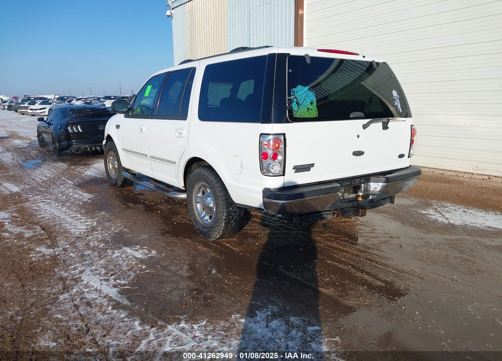2002 FORD EXPEDITION XLT VIN: 1FMRU15W82LA62127