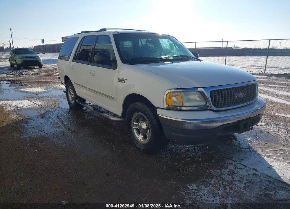 2002 FORD EXPEDITION XLT VIN: 1FMRU15W82LA62127
