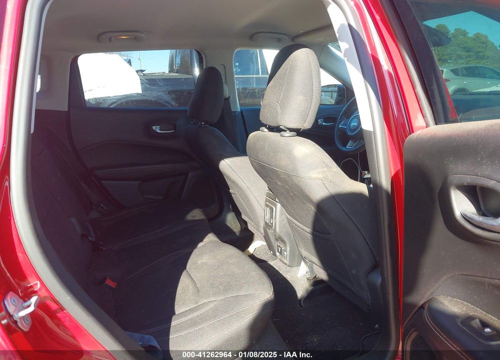 2018 JEEP COMPASS SPORT FWD VIN: 3C4NJCAB6JT250786