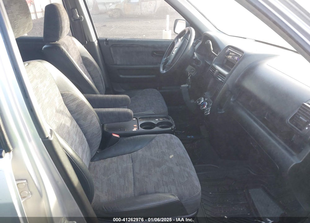 2004 HONDA CR-V LX VIN: JHLRD78484C037879