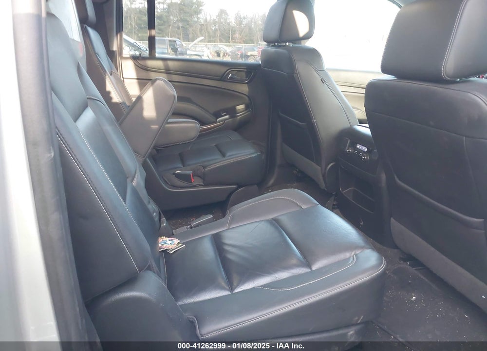 2018 CHEVROLET SUBURBAN LT VIN: 1GNSKHKC7JR230941