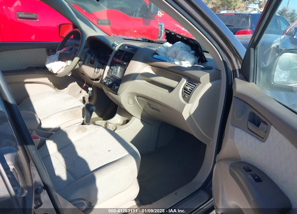 2007 KIA SPORTAGE LX VIN: KNDJF724477401550