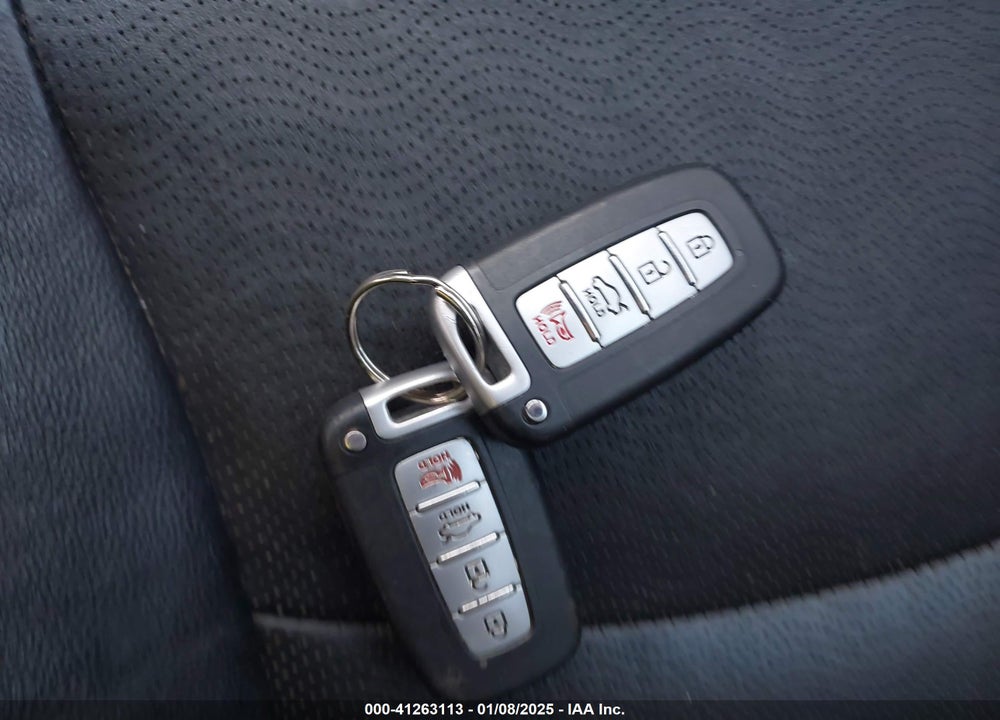 2013 HYUNDAI ELANTRA LIMITED VIN: KMHDH4AE6DU947436