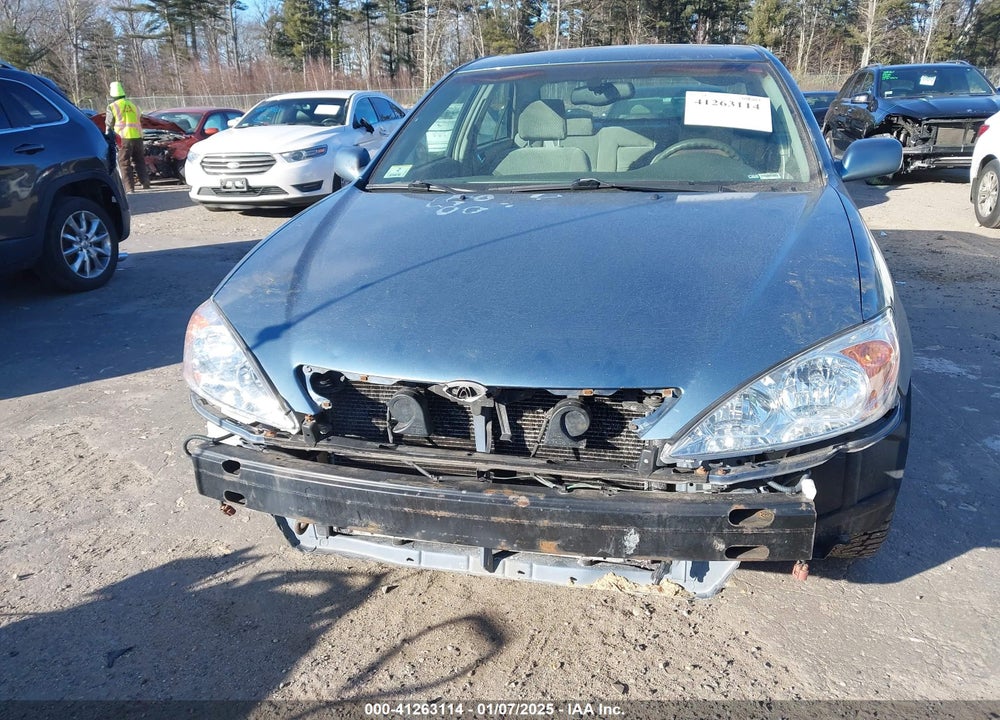 2002 TOYOTA CAMRY XLE VIN: 4T1BE30K32U604520