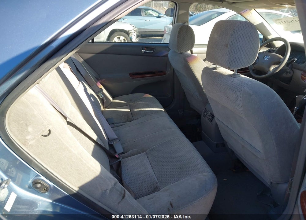 2002 TOYOTA CAMRY XLE VIN: 4T1BE30K32U604520