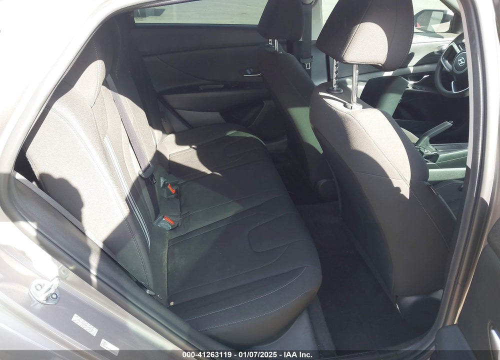 2023 HYUNDAI ELANTRA VIN: KMHLM4AG9PU470188