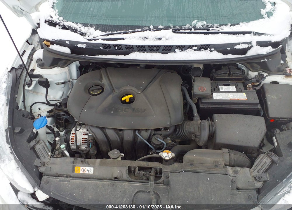 2014 HYUNDAI ELANTRA VIN: 5NPDH4AE3EH515533