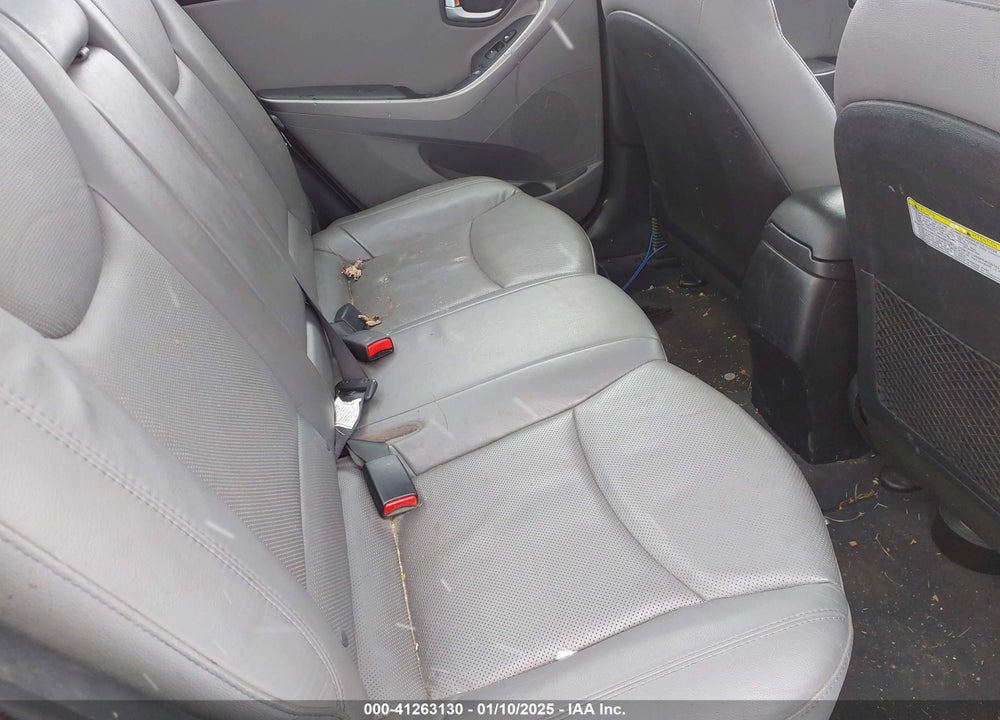 2014 HYUNDAI ELANTRA VIN: 5NPDH4AE3EH515533