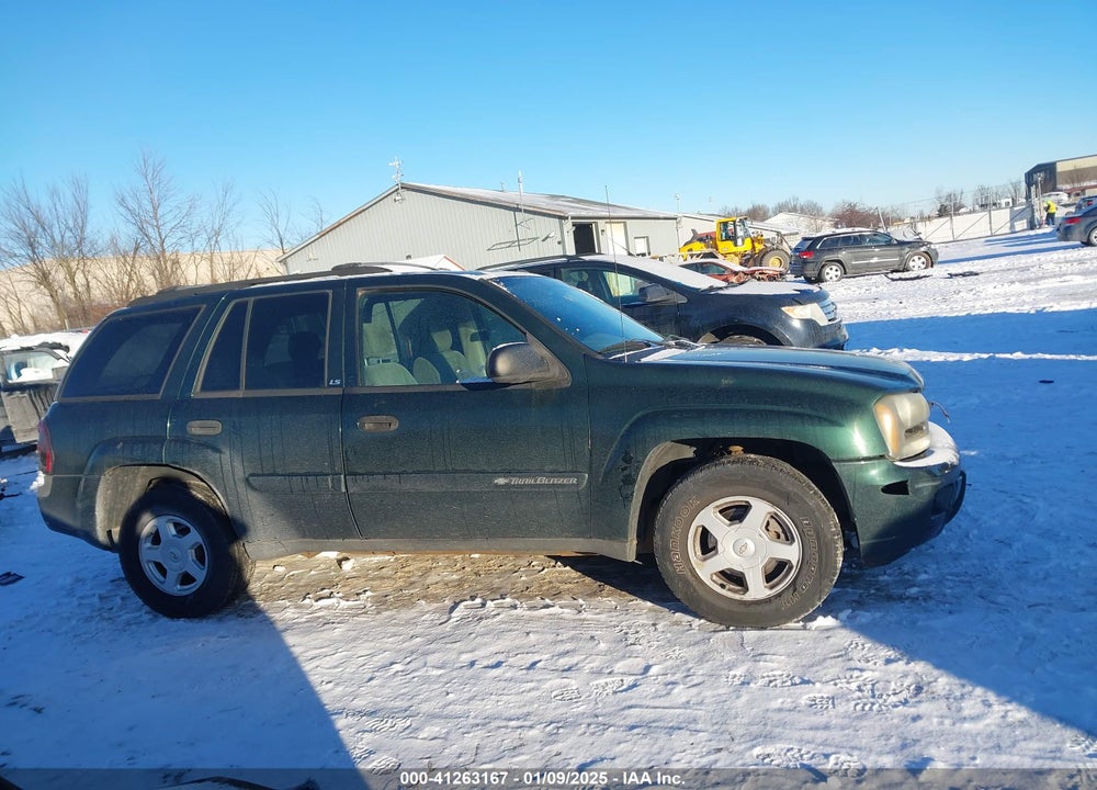 2002 CHEVROLET TRAILBLAZER LS VIN: 1GNDT13S422364657