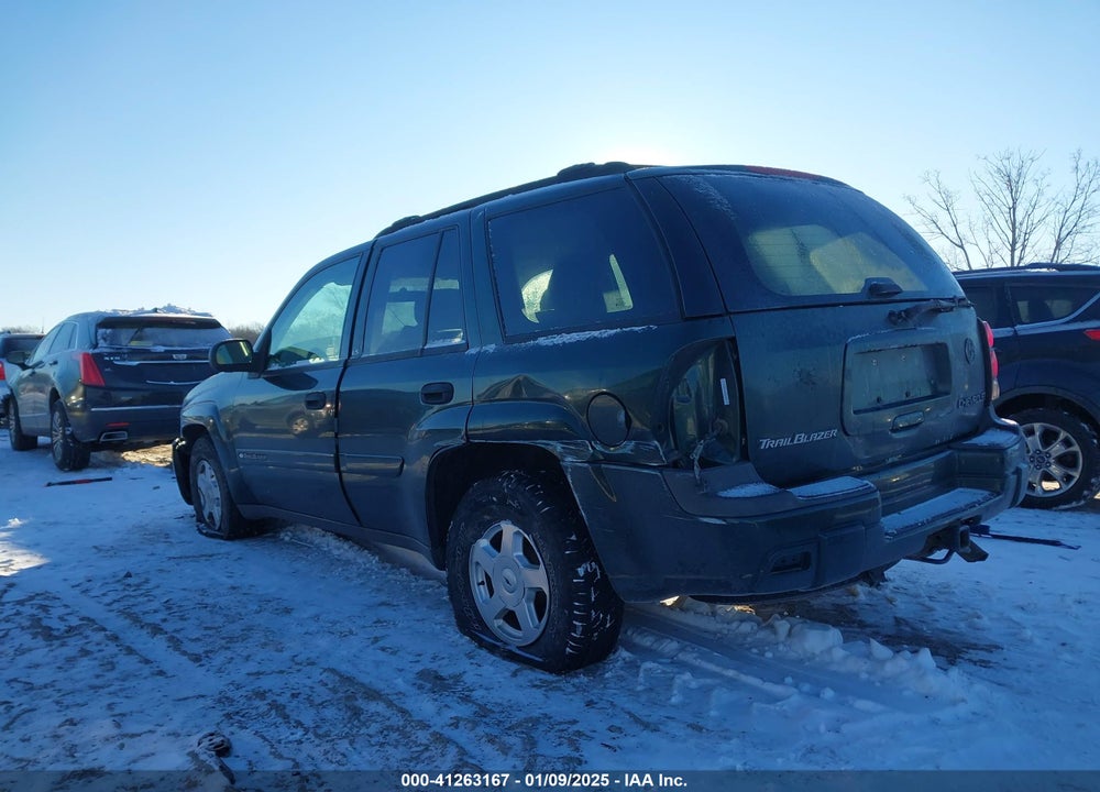 2002 CHEVROLET TRAILBLAZER LS VIN: 1GNDT13S422364657