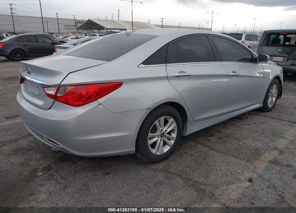 2014 HYUNDAI SONATA GLS VIN: 5NPEB4AC3EH926791