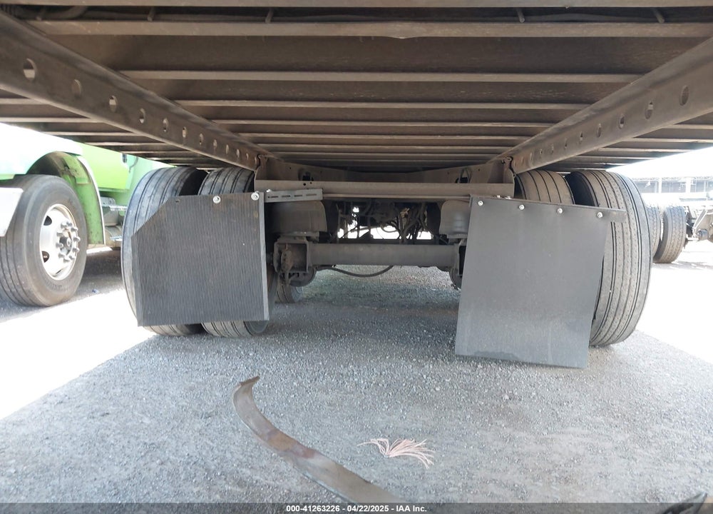2003 UTILITY TRAILER MFG --- VIN: 1UYVS25343P032462