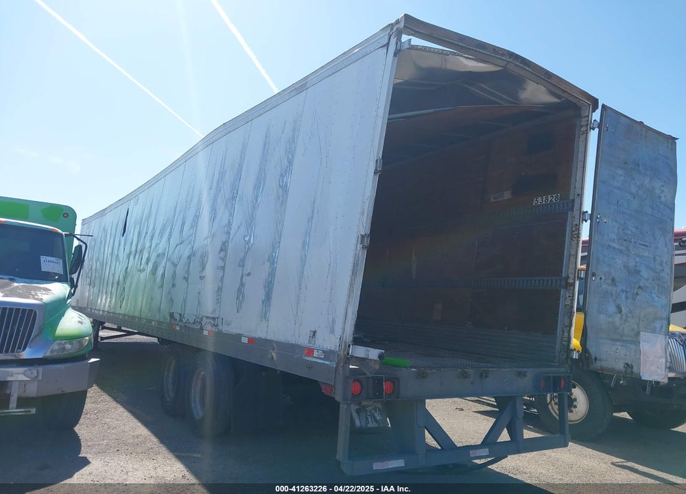 2003 UTILITY TRAILER MFG --- VIN: 1UYVS25343P032462