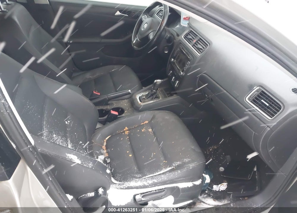 2012 VOLKSWAGEN JETTA 2.5L SE VIN: 3VWDP7AJ6CM459478