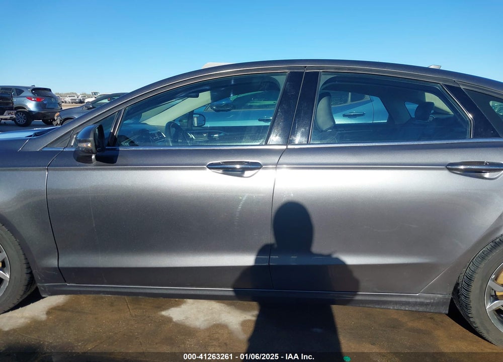 2020 FORD FUSION VIN: 3FA6P0CD1LR138838