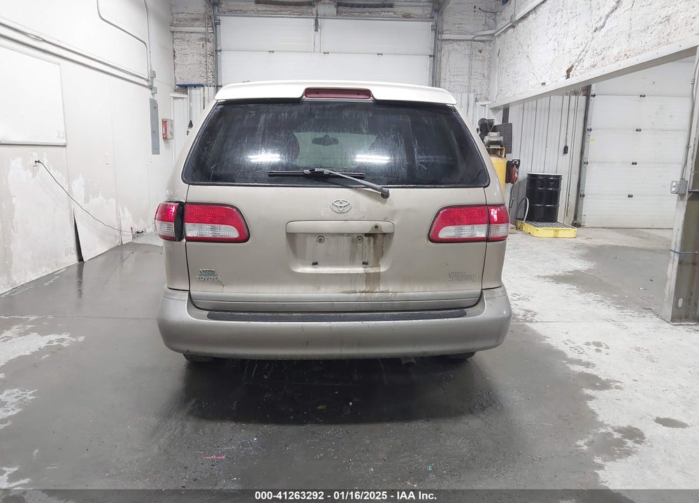 2003 TOYOTA SIENNA LE VIN: 4T3ZF13C63U533939