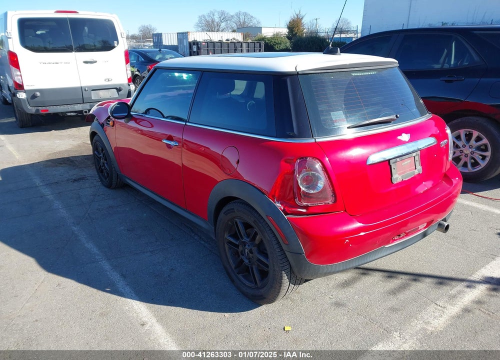 2012 MINI COOPER VIN: WMWSU3C57CT260773