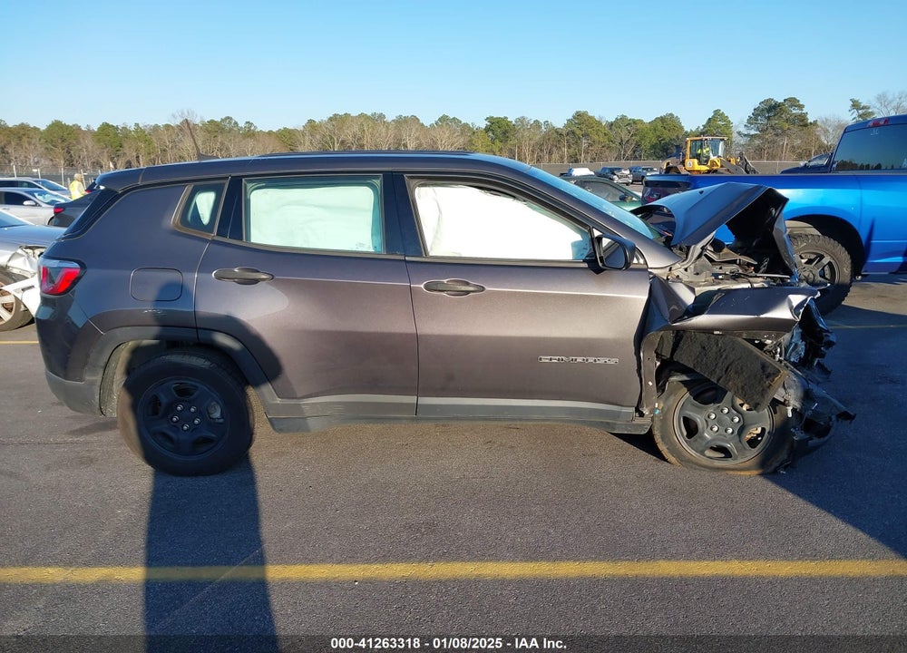 2019 JEEP COMPASS VIN: 3C4NJCAB9KT819549
